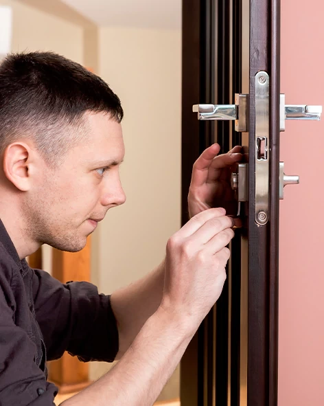 : Professional Locksmith For Commercial And Residential Locksmith Services in Montclair, CA