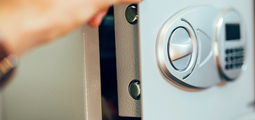 Fingerprint Safe Openers in Montclair, CA