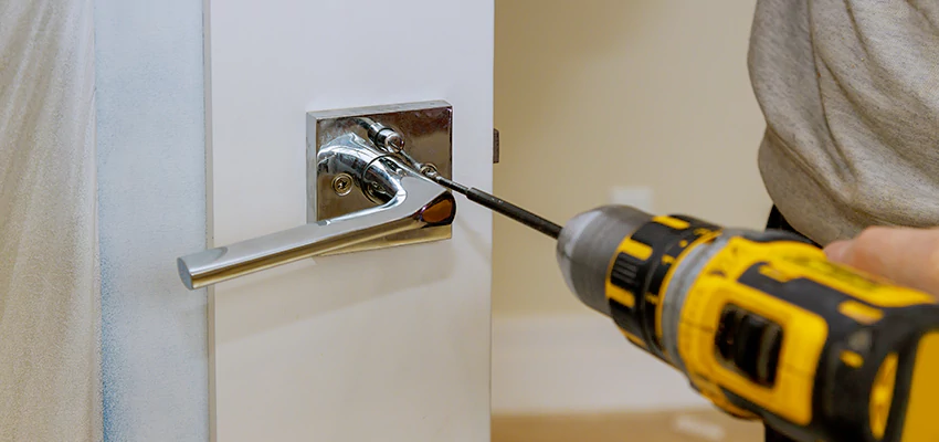 After-hours Locksmith  For Lock Troubleshooting in Montclair, California